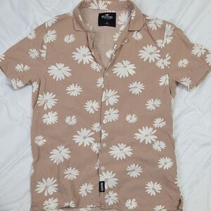 Hollister Men's Tan Floral Button-Down Shirt
